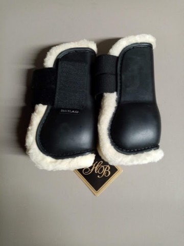 Peeskapje zwart bont shet