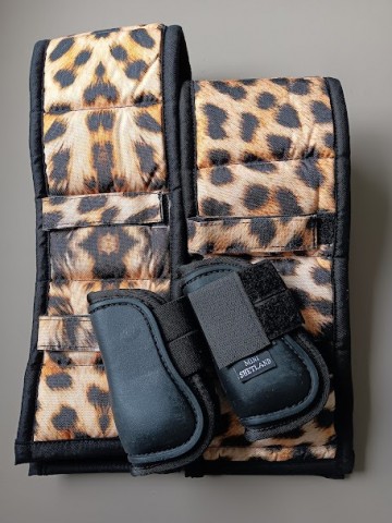 Setje tuigonderlegger pabter print peesjes zwart mini